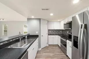 6335 Lakeview Dr W, Grove City, OH 43123 - Photo 6