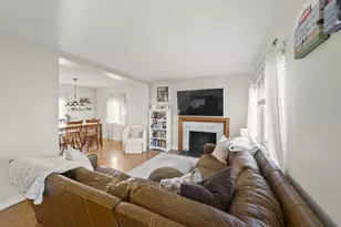 4896 Elks Dr, Columbus, OH 43214 - Photo 6