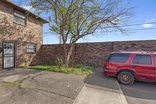 1326 Woodbrook Ln, Columbus, OH 43223 - Photo 2