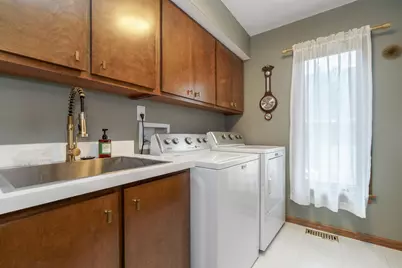 8176 Lake Bluff Court, Columbus, OH 43235 - Photo 28