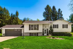 161 Wildwood Dr, Granville, OH 43023 - Photo 2