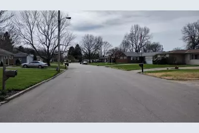 272 Whittier Drive N, Lancaster, OH 43130 - Photo 4