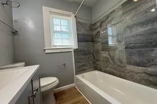 2351 Brooklyn Rd, Columbus, OH 43231 - Photo 8