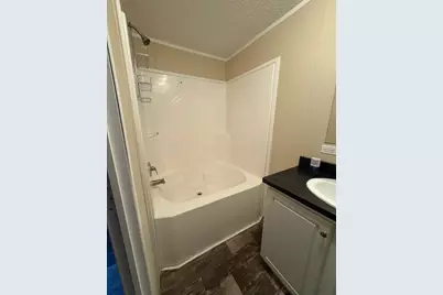 2445 Columbus-Lancaster Road NW #409, Lancaster, OH 43130 - Photo 4