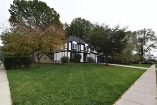 990 Venetian Way, Columbus, OH 43230 - Photo 2