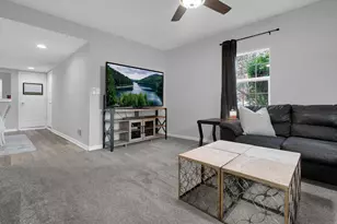 238 S Vine St, Pataskala, OH 43062 - Photo 6