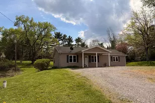 1289 Rainbow Dr NE, Lancaster, OH 43130 - Photo 2