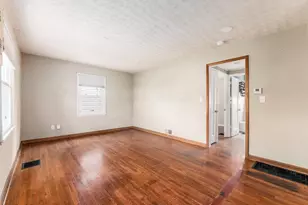1167 Duxberry Ave, Columbus, OH 43211 - Photo 1