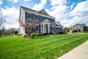 7425 Steeplechase Ln, New Albany, OH 43054 - Photo 2