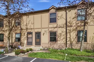 722 Michael View Ct, Worthington, OH 43085 - Photo 2