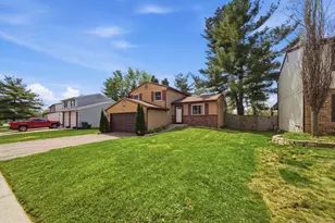 6233 Upperridge Dr, Canal Winchester, OH 43110 - Photo 2