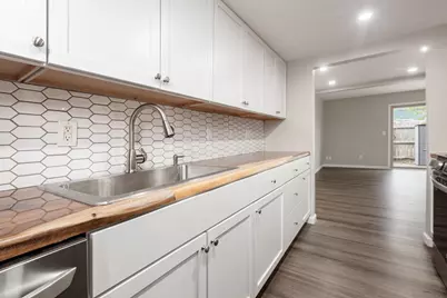 1030 Galliton Court #B, Columbus, OH 43220 - Photo 10