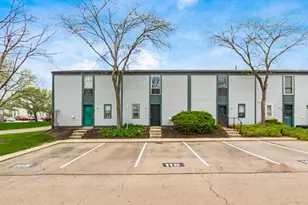 1030 Galliton Ct, Columbus, OH 43220 - Photo 2