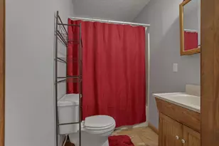 699 E 2nd St, Logan, OH 43138 - Photo 28