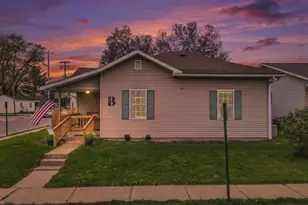 699 E 2nd St, Logan, OH 43138 - Photo 1
