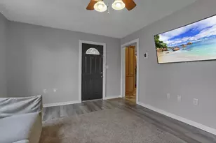 699 E 2nd St, Logan, OH 43138 - Photo 12