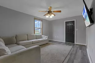 699 E 2nd St, Logan, OH 43138 - Photo 10