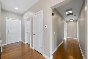 250 Daniel Burnham Square, Columbus, OH 43215 - Photo 14