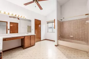 1545 Raspberry Run Dr, Columbus, OH 43204 - Photo 18