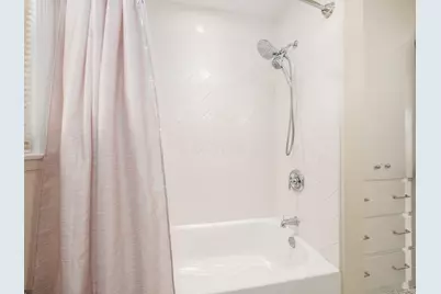 620 E Royal Forest Boulevard, Columbus, OH 43214 - Photo 16