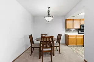 5574 Parkshire Dr, Columbus, OH 43229 - Photo 10