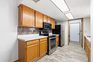 5574 Parkshire Dr, Columbus, OH 43229 - Photo 16