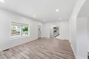 1489 Minnesota Ave, Columbus, OH 43211 - Photo 6