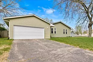 7976 Goldsmith Dr, Reynoldsburg, OH 43068 - Photo 8