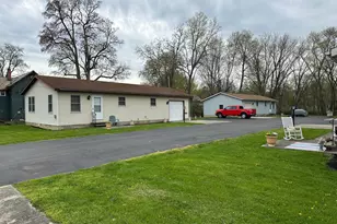 305 N Elm St, Prospect, OH 43342 - Photo 2