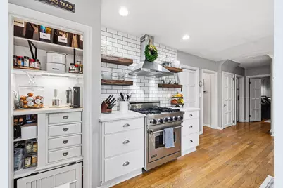 2808 E Broad Street, Bexley, OH 43209 - Photo 8