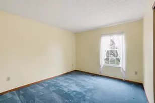 1066 Rousseau Ln, Galloway, OH 43119 - Photo 8