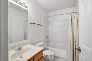 1066 Rousseau Ln, Galloway, OH 43119 - Photo 10