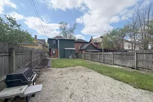 38-40 Clark Pl, Columbus, OH 43201 - Photo 10