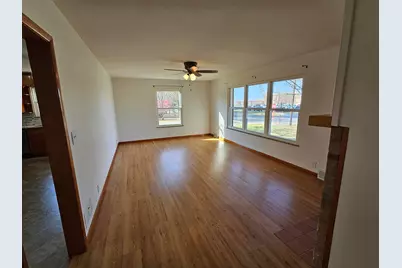 885 W Perry Street, Bucyrus, OH 44820 - Photo 8