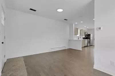 39 W Ramlow Alley, Columbus, OH 43202 - Photo 4