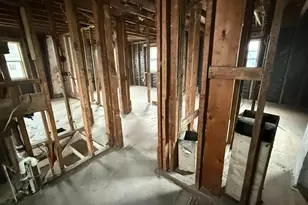 1079 Ellsworth Ave, Columbus, OH 43206 - Photo 14