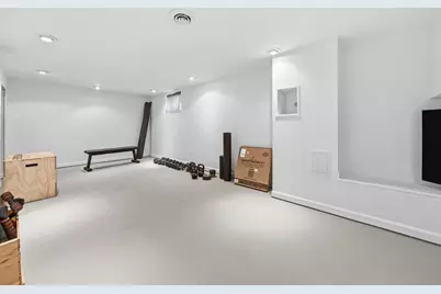 241 S Brinker Avenue, Columbus, OH 43204 - Photo 22