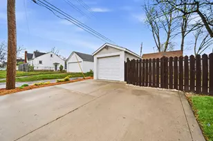 241 S Brinker Ave, Columbus, OH 43204 - Photo 30