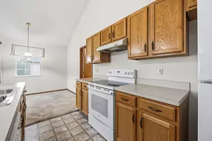 1251 Amberlea Dr E, Columbus, OH 43230 - Photo 14