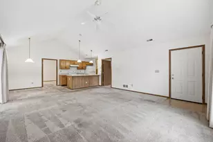 1251 Amberlea Dr E, Columbus, OH 43230 - Photo 2