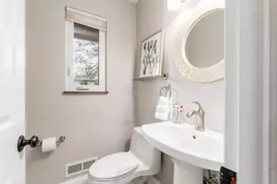 3166 S Dorchester Rd, Columbus, OH 43221 - Photo 12