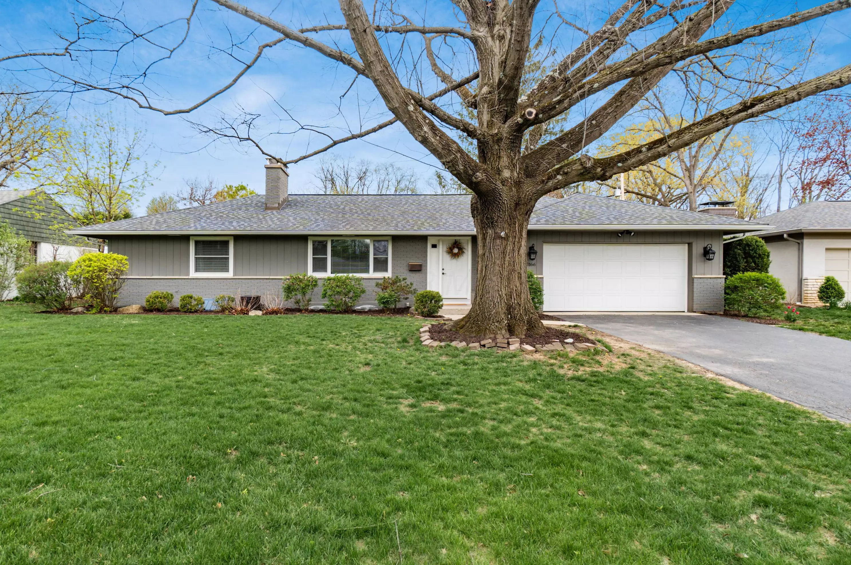 3166 S Dorchester Rd, Columbus, OH 43221 - MLS 226012084