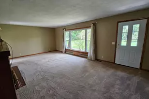 1115 E Wyandot Ave, Upper Sandusky, OH 43351 - Photo 6