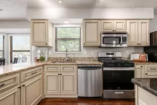 1138 Welwyn Dr, Westerville, OH 43081 - Photo 12