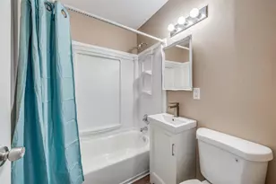 2805 Beulah Rd, Columbus, OH 43211 - Photo 12