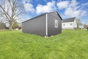 315 Oak St, Centerburg, OH 43011 - Photo 58