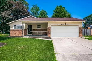 1914 Walden Dr, Columbus, OH 43229 - Photo 2
