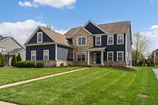 7242 New Albany Links Dr, New Albany, OH 43054 - Photo 2