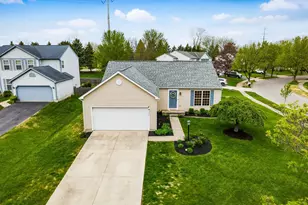 3277 Garrison Ct, Hilliard, OH 43026 - Photo 2