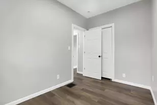 23 Buena Vista Ave, Columbus, OH 43228 - Photo 18